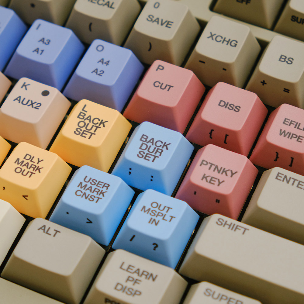 FBB Keycaps S9000 Retro Style  - Gaming Accessories Retro review and price